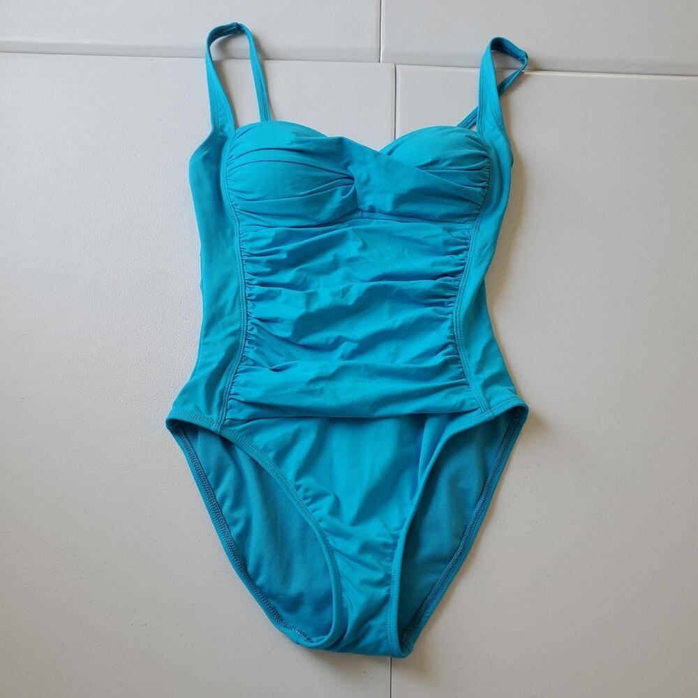La Blanca Swimsuit Womens 6 Blue One Piece Ruched Tummy Control Bathing Suit